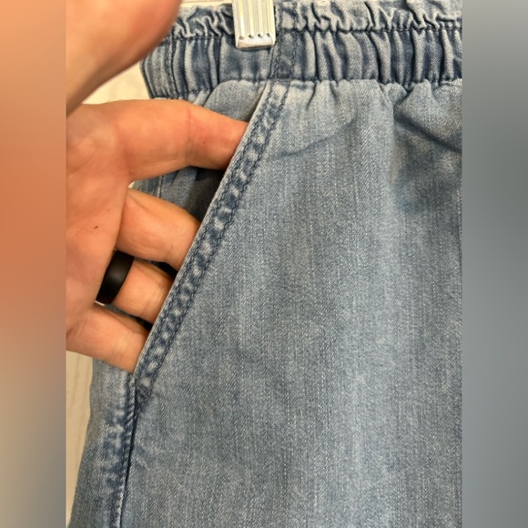 American Eagle light cotton drawstring shorts Small - Picture 2 of 8